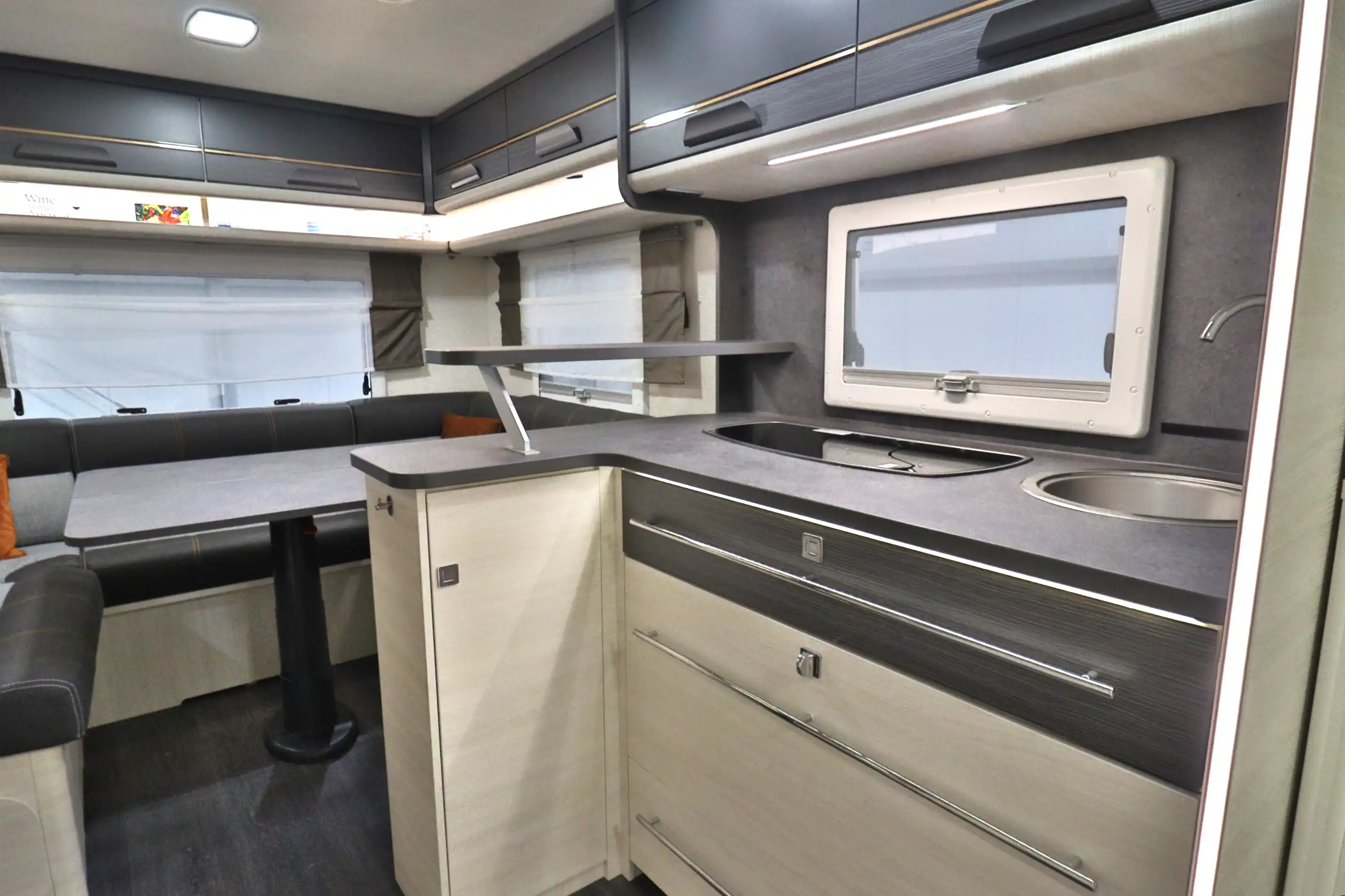 CARAVELAIR Artica 520